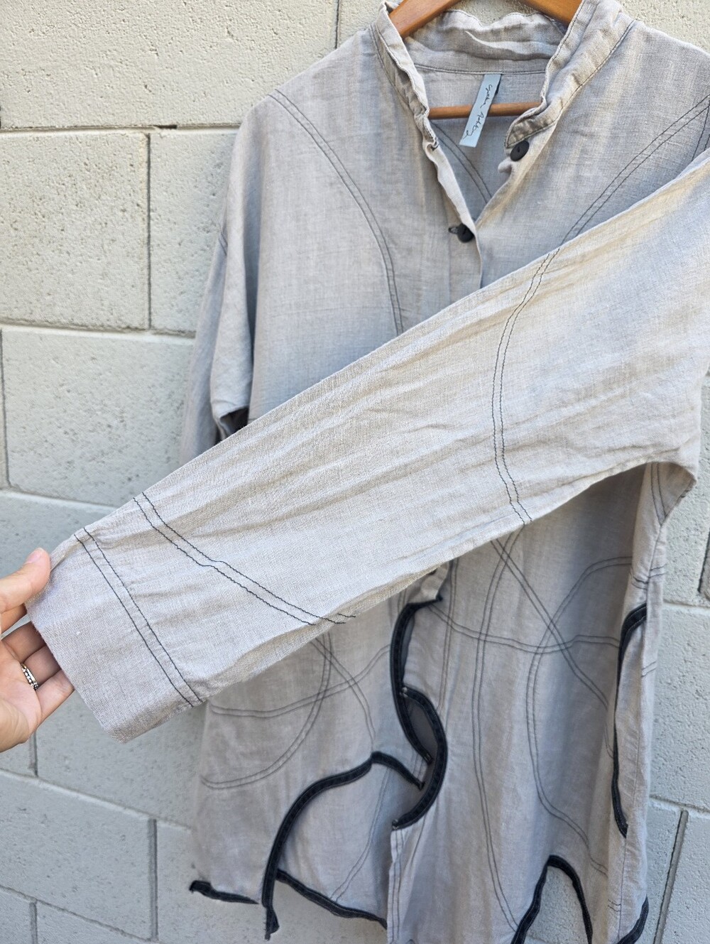 Cynthia Ashby | 100% Linen Asymmetric Art To Wear Button Up Tunic LS Size Small - Picture 8 of 11